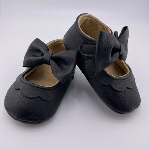 Velcro Mary Jane’s with Bow